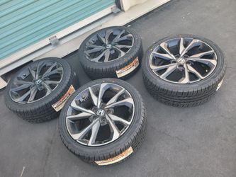 18" Rims used Honda Civic Llantas nuevas 235 40 R18