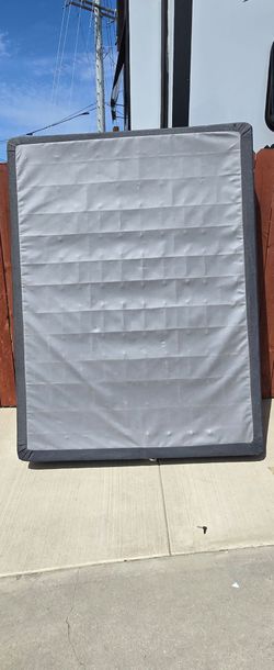 Sleepys HP Queen Semi-Flex Box Spring