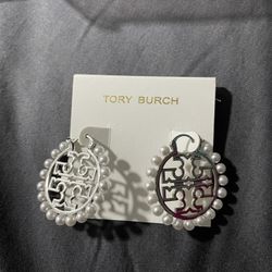 Tory Burch Hoop Earrings Silver With Pearl 