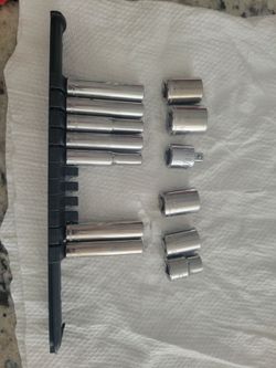 Assorted craftsman sockets