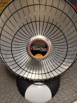 Presto Heat Dish (2) 1 white & 1 black