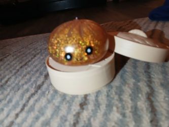 Glitter Kawaii Collectible Figure in Shell gold