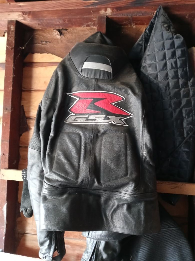 Motorcycle jacket