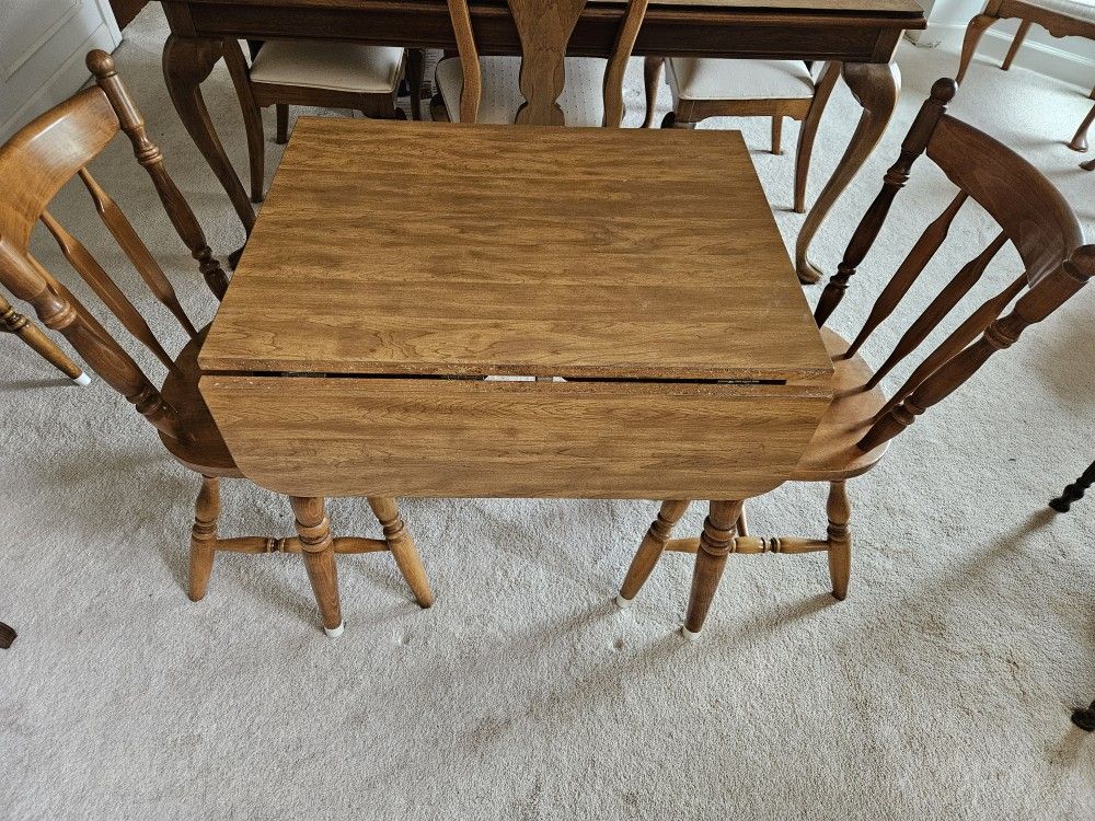 Drop Leaf Table With 2 Chairs