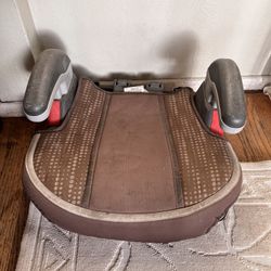 Kids Booster Chair With 2 Cup holders 