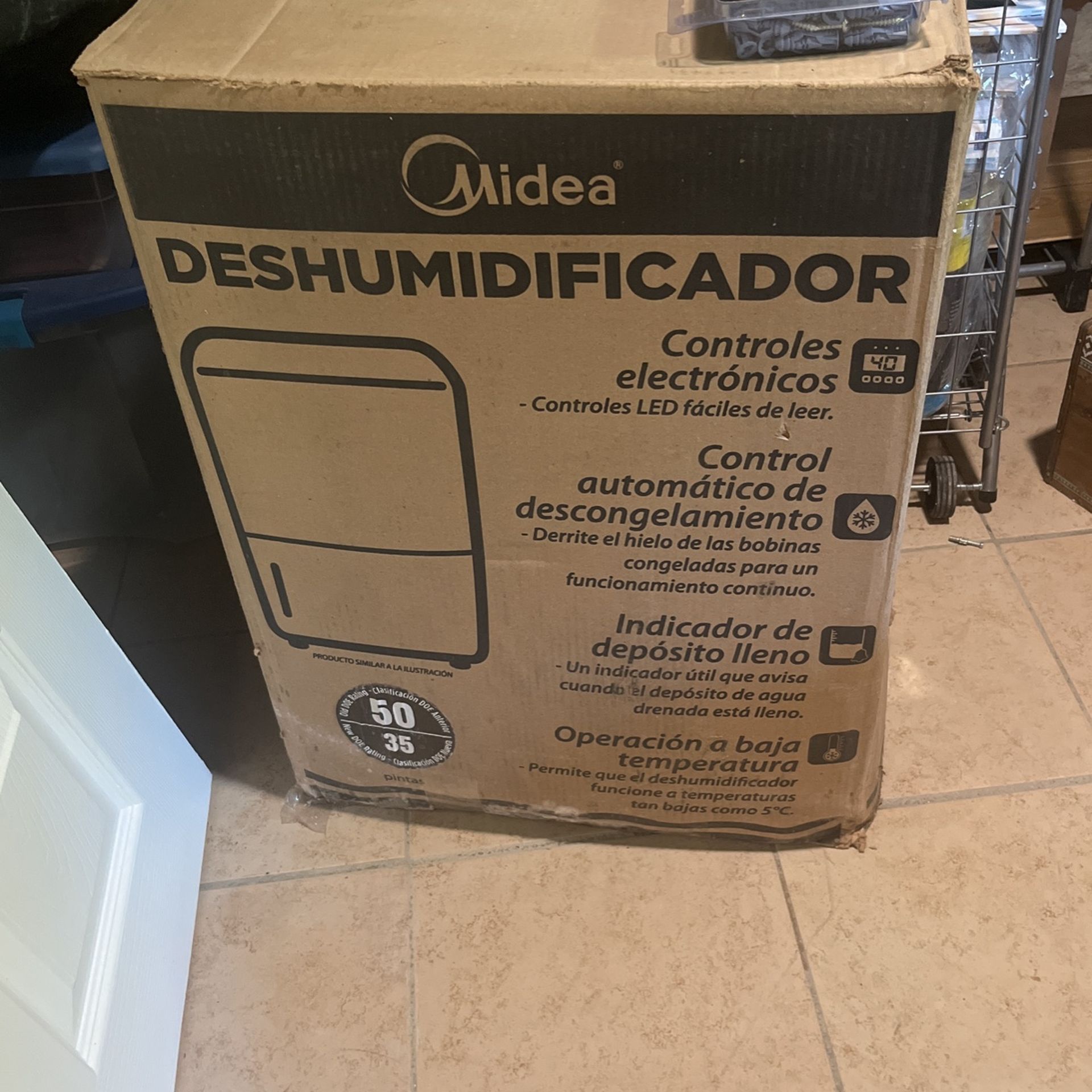 BRAND NEW Midea dehumidifier MAD35S1WWT