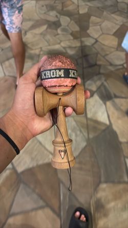 Krom Kendama Skill Toy