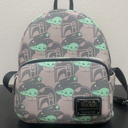 Star Wars Mandalorian Loungefly Baby Yoda Backpack