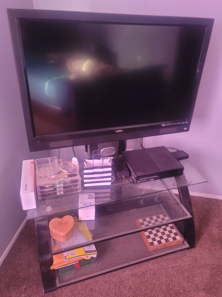 Queen Bed, Entertainment Center, Dinning Table, Vizio TV and Stan Computer Desk, File Cabinet