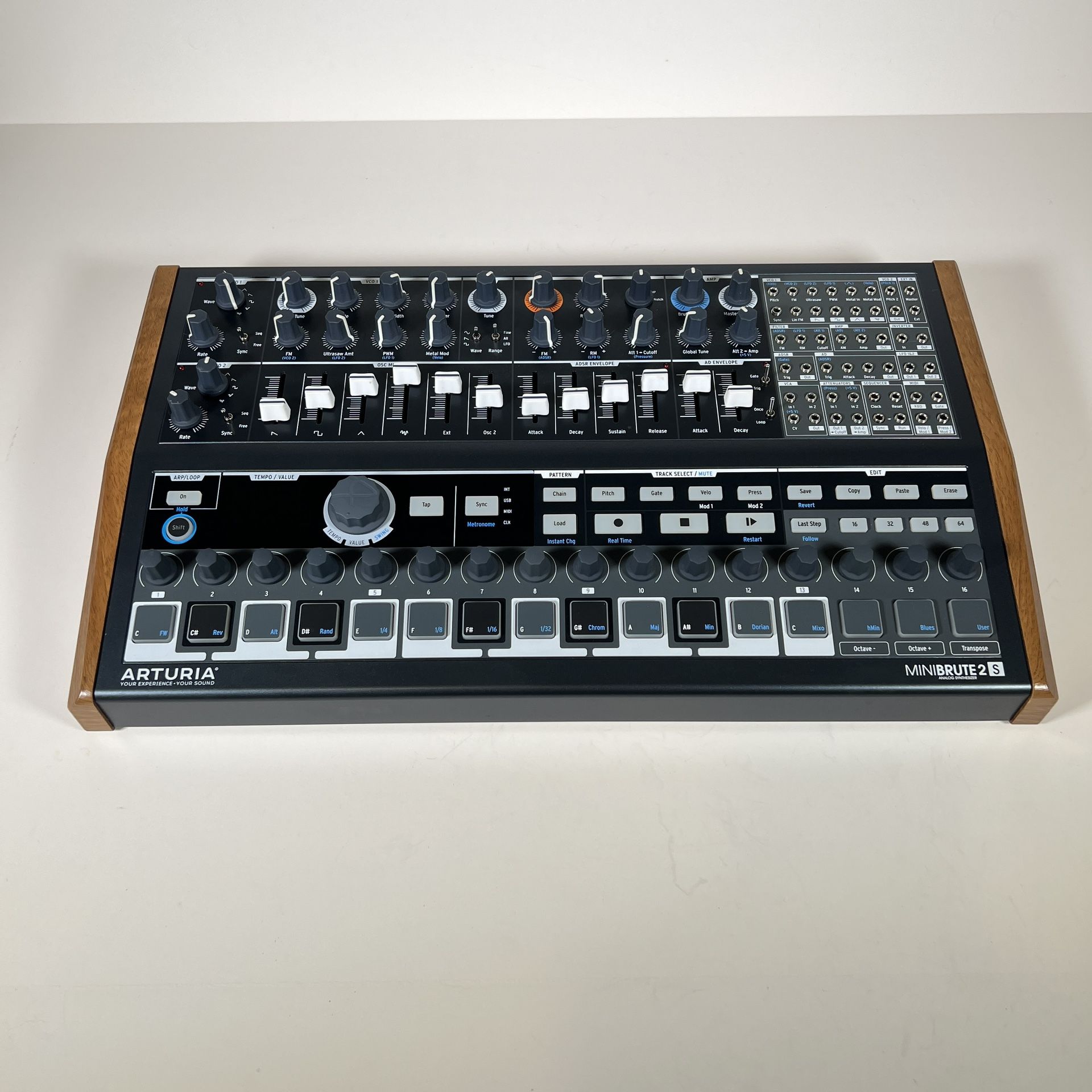 Arturia Minibrute 2s Analog Synthesizer 