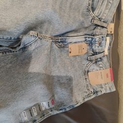 Levi's 