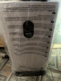 Shark HE602 Air Purifier Cleans up to 1200 Sq