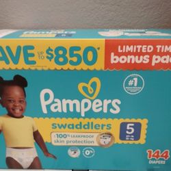 Brand New Pampers Swaddlers Size 5 Box Has 144 Diapers 