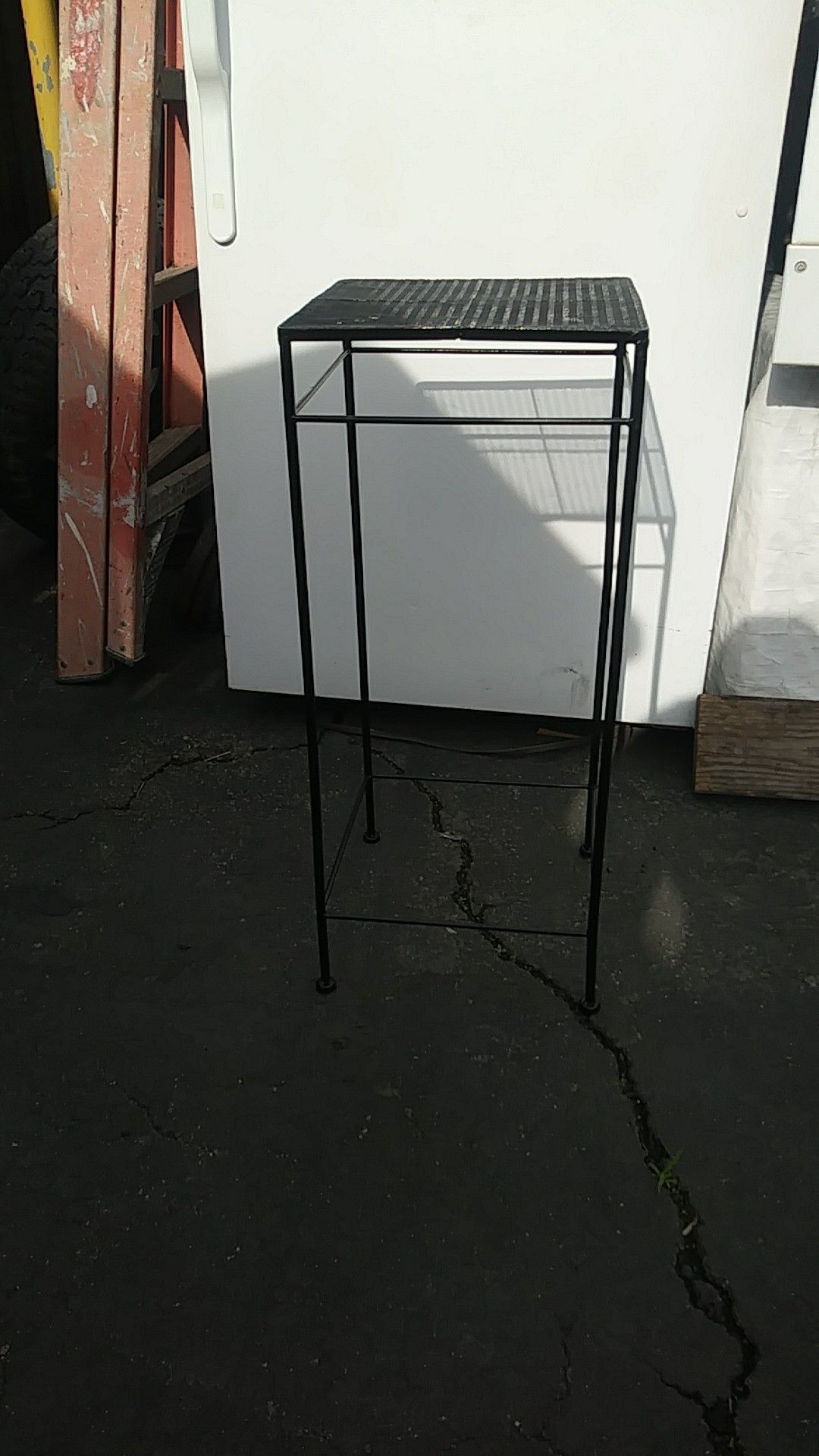 Rod iron stand/table