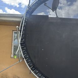 Trampoline with no net