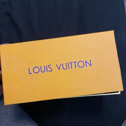 Louis Vuitton shades 