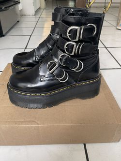 Jadon Max Hardware Leather Platform Boots in Black