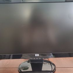 Spare HP Computer Monitor With Connection Adapter 