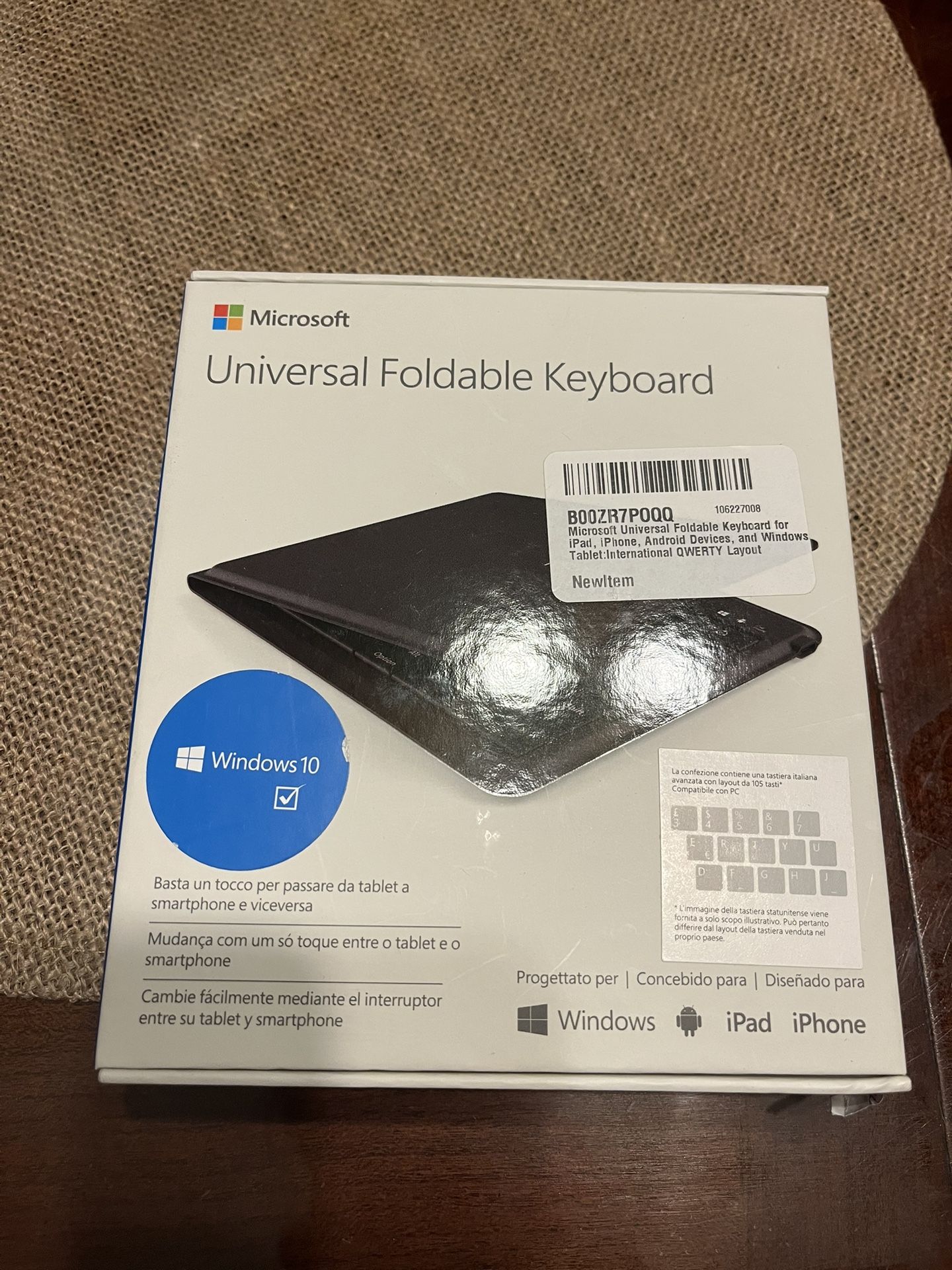 Microsoft Universal Foldable Keyboard -Windows 10 