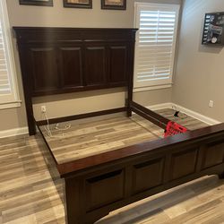 Bed frame and dressers set