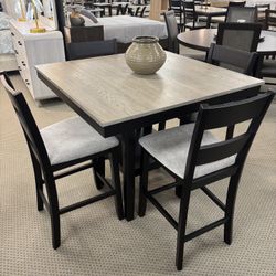 5pc Dining Room Table Set 
