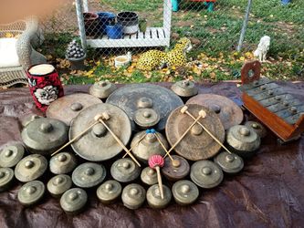 Gamelan Gong Set with Mallets