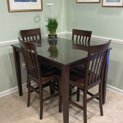Kitchen Table And Chairs