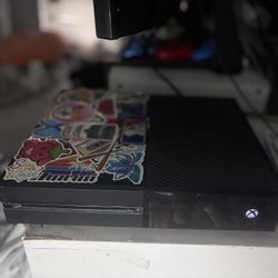 Xbox One And Controller 