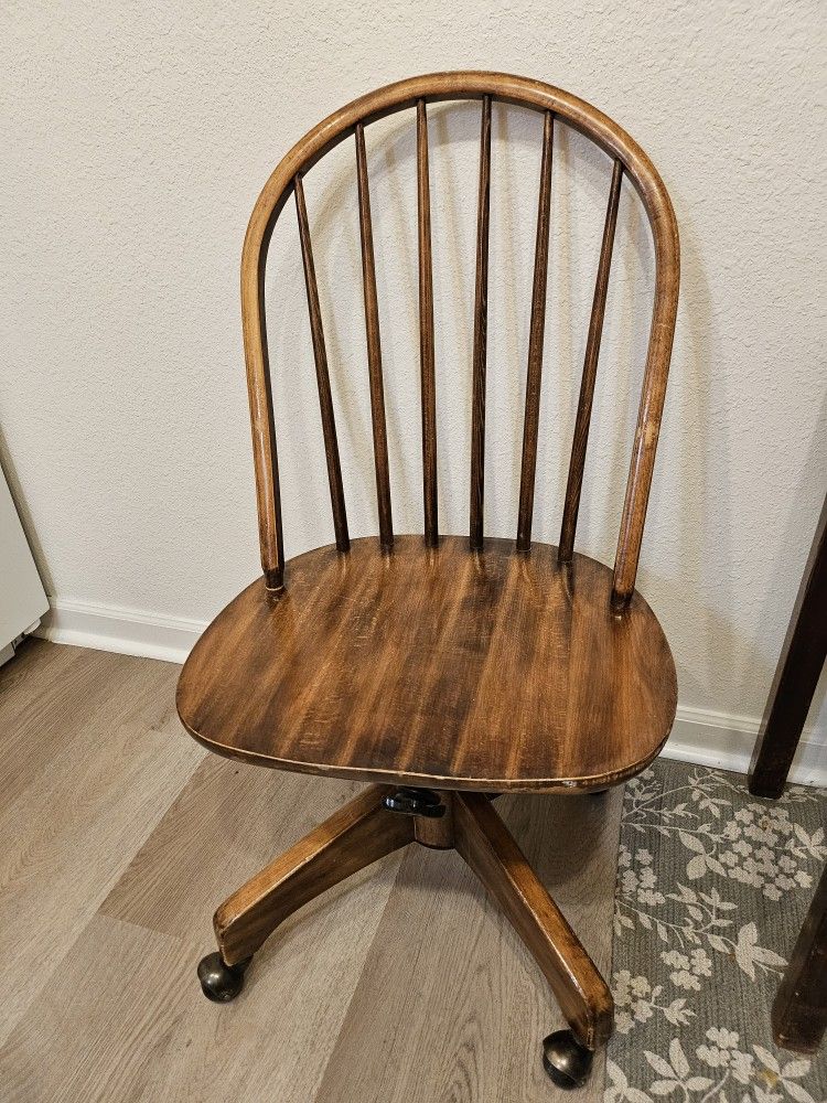 Antique/Vintage Rolling Chair