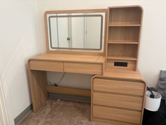 Modern vanity desk