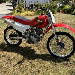 2002 Honda XR200R