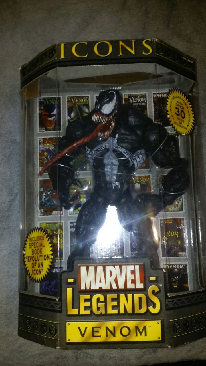 Venom - Icon Marvel Legends Action Figure