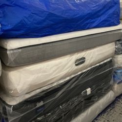 King pillow top and memory foam beds. 75% off. 400 and up. I can deliver
