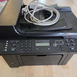 HP Multifunction LaserJet 1536dnf + Extra New Toner Box