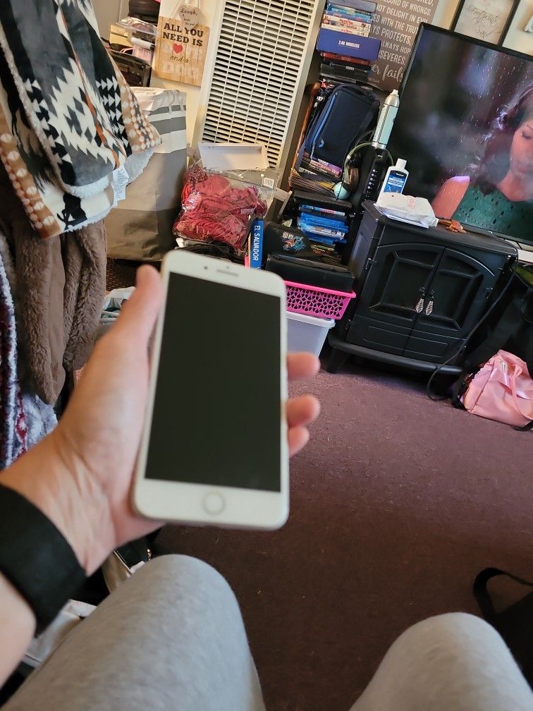 IPhone 8+ 64 Gb