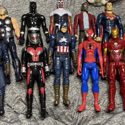 15 Superhero Action Figures