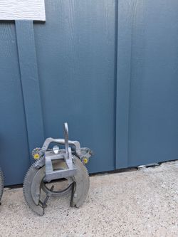 Beveling machine
