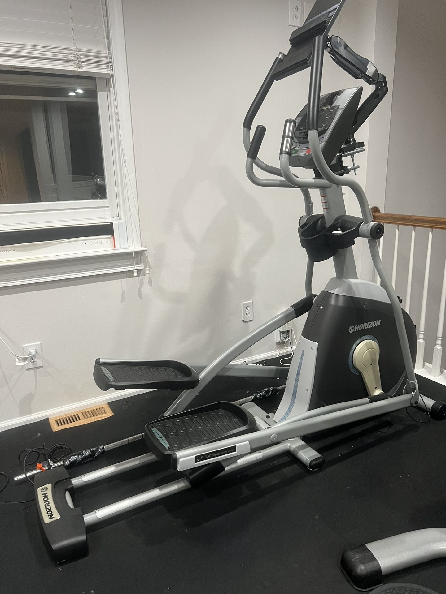 Horizon Elliptical