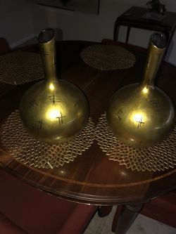 Designer golden vases