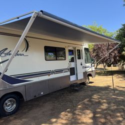 1997 Winnebago Adventure