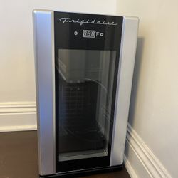 Frigidaire Mini Fridge