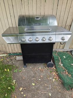 BBQ  grill  attachments
