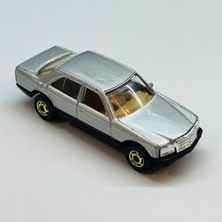 Vintage 1982 Hot Wheels The Hot Ones Mercedes 380 SEL Hong Kong Loose