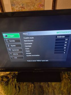 32 inch HD TV Emerson Works Great