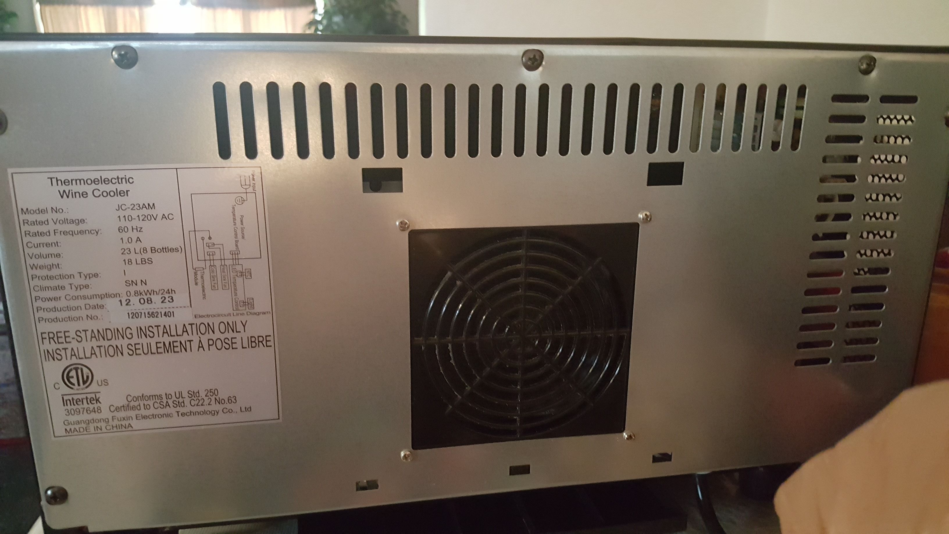 Intertek Thermoelectric 8 Bottle Wine Cooler JC23AM for Sale in Dallas