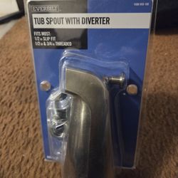 Everbilt  Tub Spout W Diverter