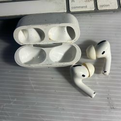 Original AirPods 1st Gen