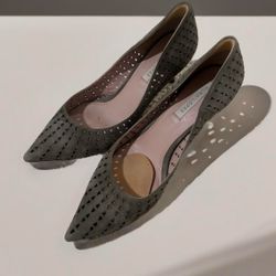 Pura Lopez Pumps Cut Out Suede  Shoes EU 37.5/7 Made In Spain MSRP $380