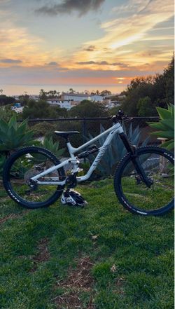 Upgraded Canyon Torque 5 Mullet full suspension MTB
