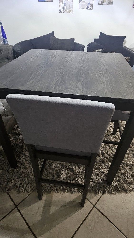 Dining Table and 4 Chairs